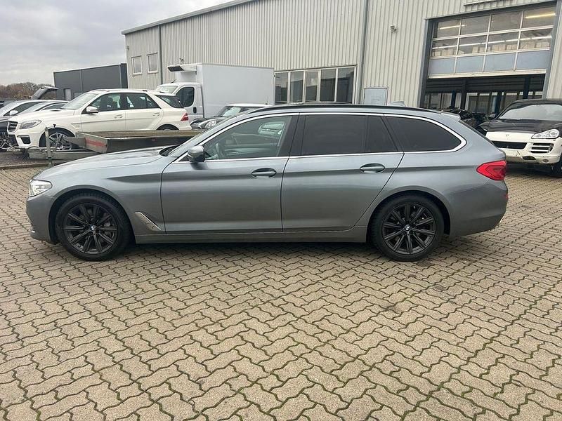 Gebraucht BMW 540 340 PS (250 kW) 2017 Blau Kombi