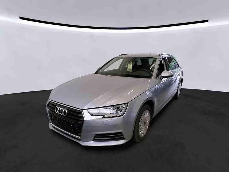 Silber Gebraucht 2019 Audi A4 Ambiente Kombi | 19.990 € (Superpreis) - Bild 1/4