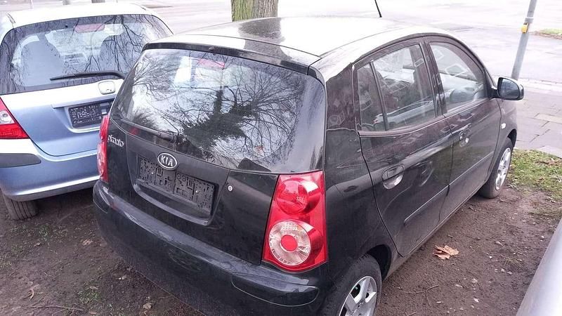 Gebraucht Kia Picanto 65 PS (47 kW) 2011 Schwarz Kleinwagen
