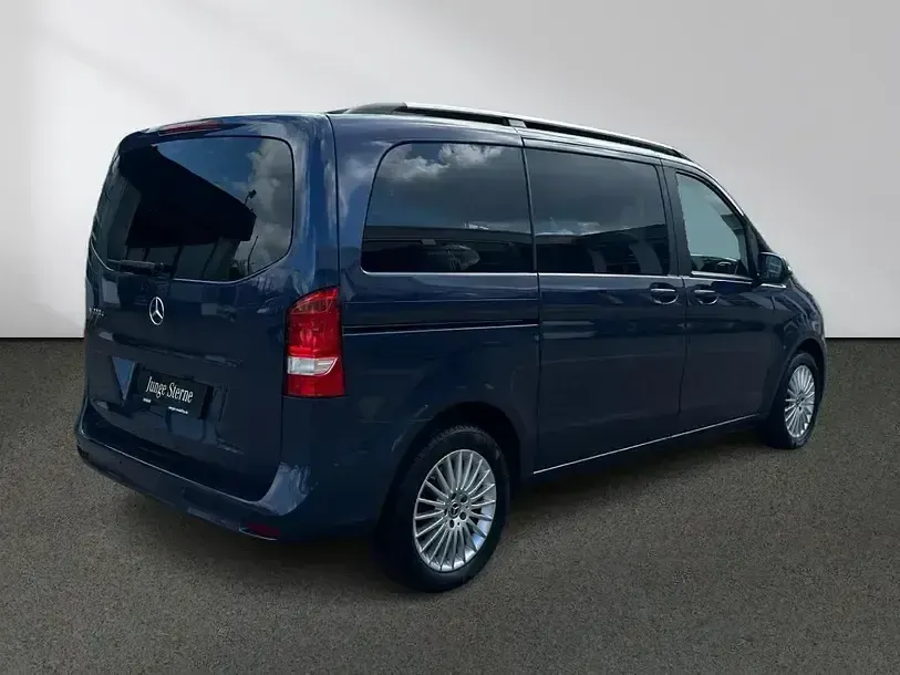 Gebraucht Mercedes V220 163 PS (119 kW) 2024 Andere Van / Kleinbus