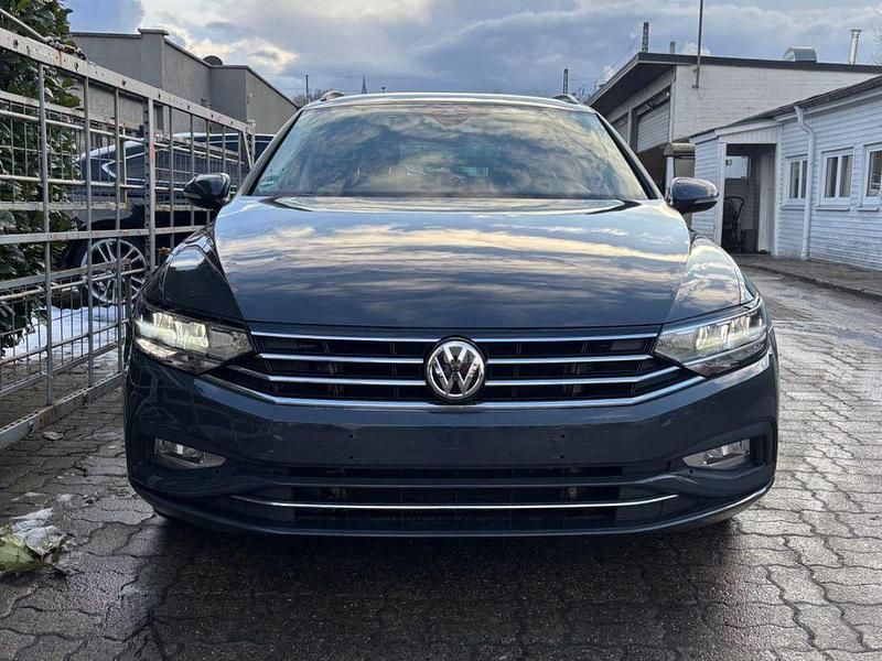 Gebraucht VW Passat 190 PS (139 kW) 2020 Grau Kombi