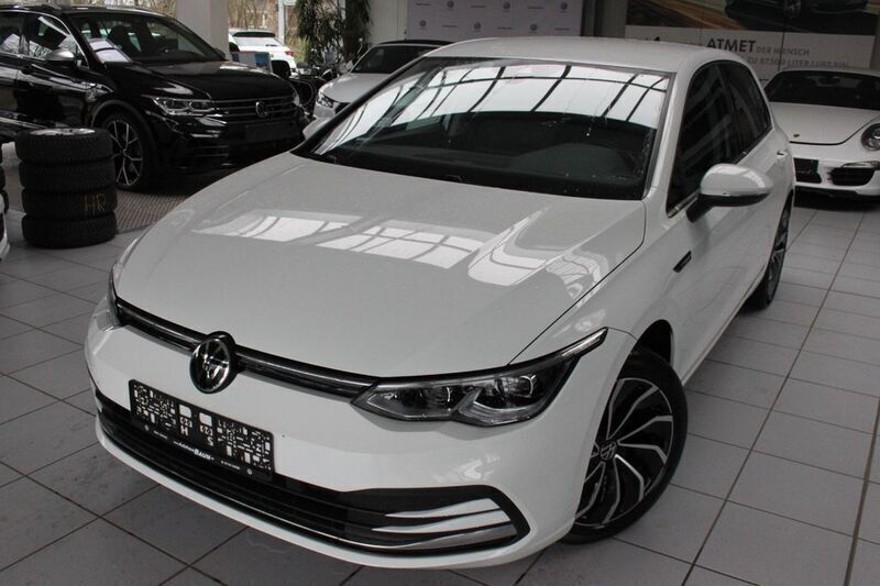 Pure white Gebraucht 2020 VW Golf VIII Pro Limousine | 19.990 € (Guter Preis) - Bild 1/4