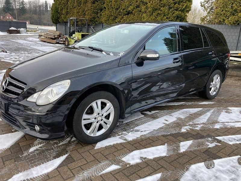 Gebraucht Mercedes R320 224 PS (164 kW) 2008 Schwarz Van / Kleinbus