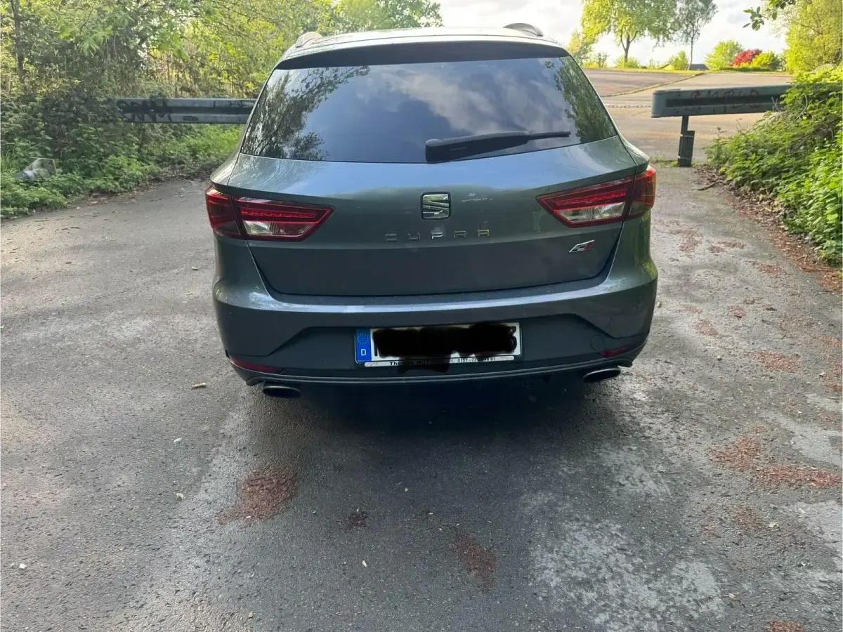 Gebraucht Seat Leon ST Cupra 265 265 PS (194 kW) 2016 Schwarz Kombi