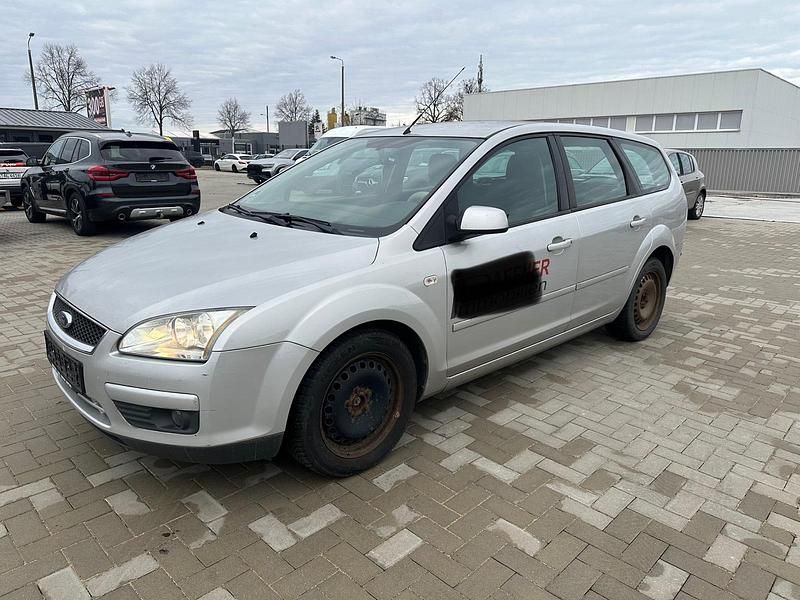 Silber Gebraucht 2007 Ford Focus Kombi | 599 € (Etwas zu teuer) - Bild 1/4