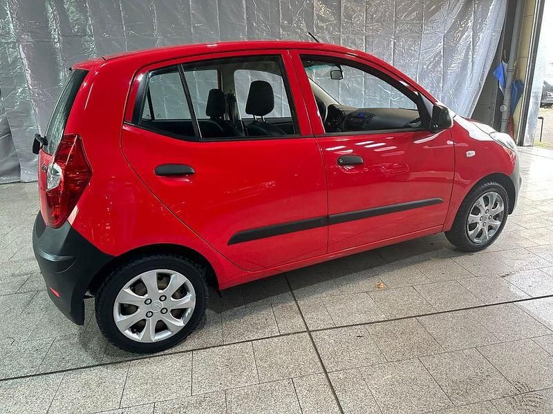 Gebraucht Hyundai i10 Edition+ 69 PS (50 kW) 2011 Rot Kleinwagen