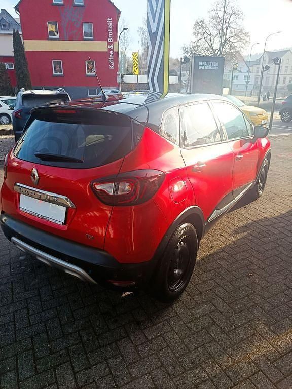 Gebraucht Renault Captur 120 PS (88 kW) 2017 Rot SUV