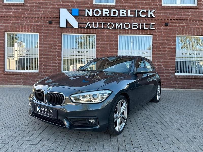 Grau Gebraucht 2017 BMW 118 Advantage Kleinwagen | 11.990 € (Fairer Preis) - Bild 1/4