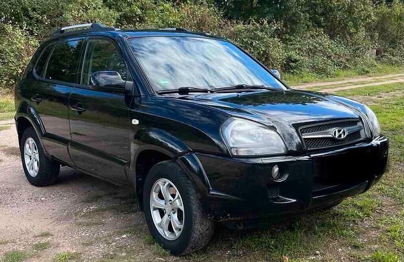 Weiß Gebraucht 2008 Hyundai Tucson SUV | 3.350 € (Guter Preis) - Bild 1/4
