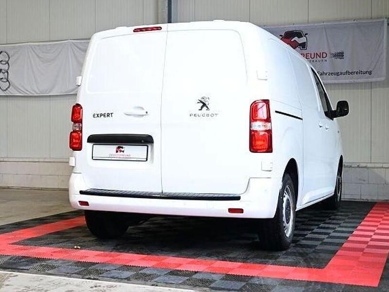 Gebraucht Peugeot Expert Premium 150 PS (110 kW) 2021 Weiß Van