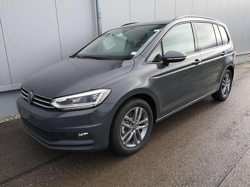 Delfingrau metallic Neu 2025 VW Touran Comfortline Van / Kleinbus | 34.790 € (Superpreis) - Bild 1/4