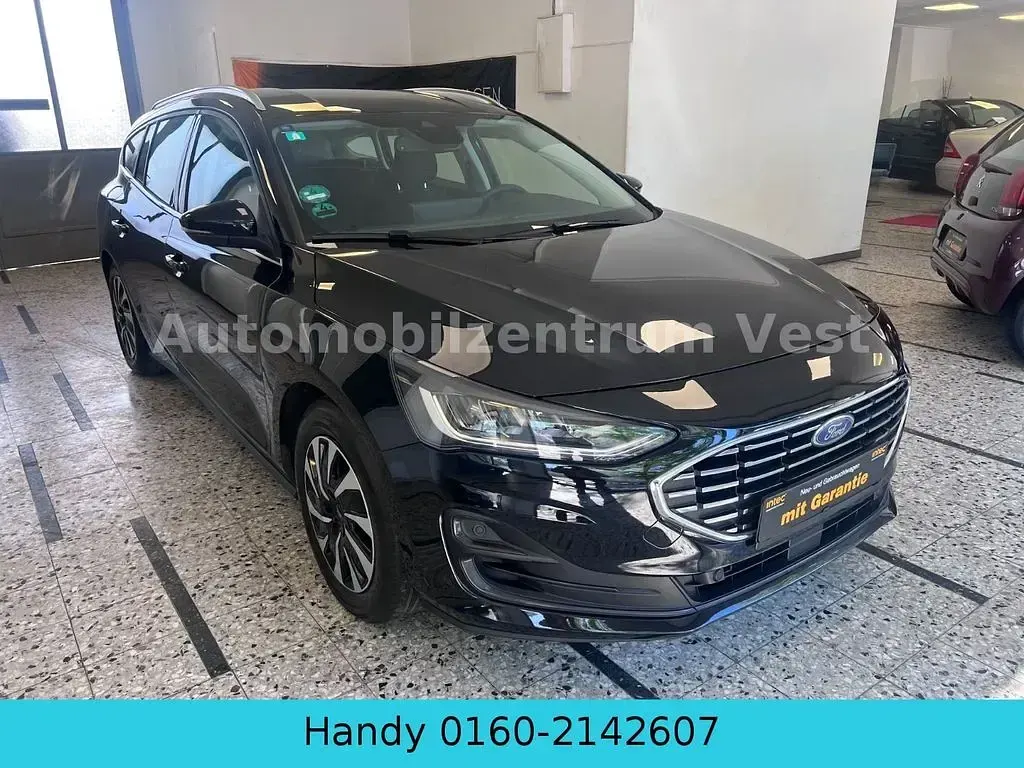 Używany Ford Focus Titanium 155 KM (114 kW) 2024 Czarny Sedan/Limuzyna