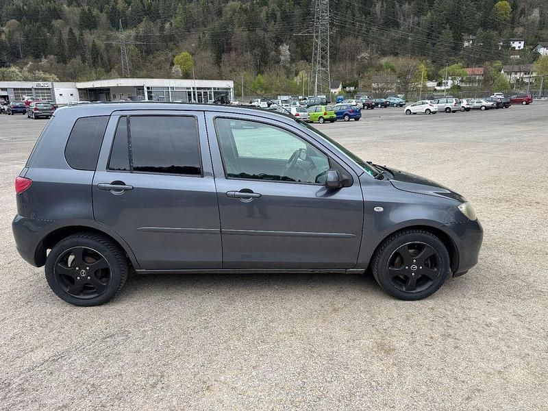 Gebraucht Mazda 2 Comfort 68 PS (50 kW) 2005 Grau Kleinwagen