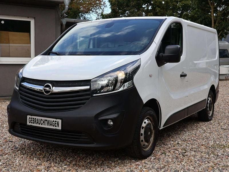 Weiss Gebraucht 2018 Opel Vivaro Van | 10.678 € - Bild 1/4