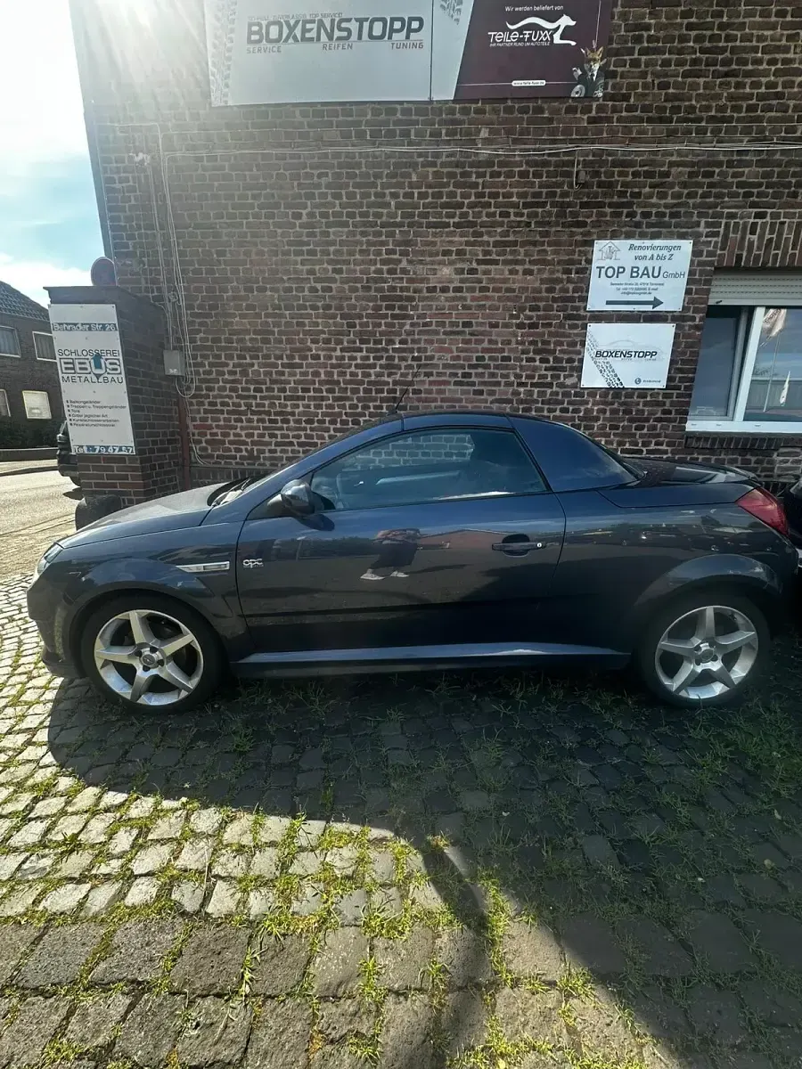 Gebraucht Opel Tigra 69 PS (50 kW) 2007 Blau Cabrio