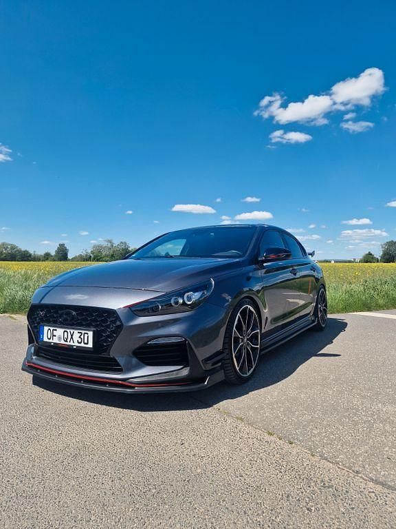 Grau Gebraucht 2020 Hyundai i30 N Performance Limousine | 20.250 € (Superpreis) - Bild 1/4