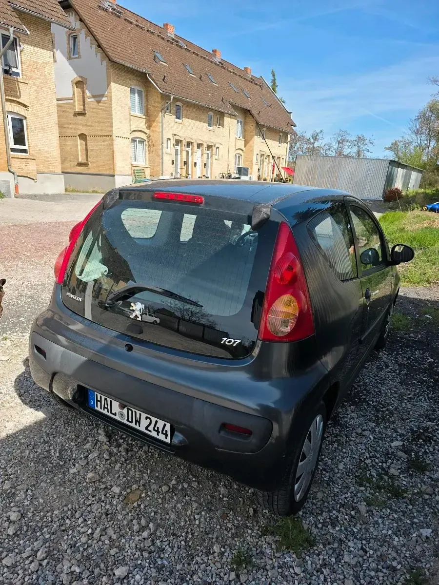 Gebraucht Peugeot 107 68 PS (50 kW) 2006 Grau Kleinwagen