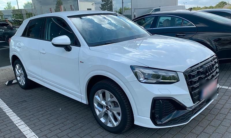 Gebraucht Audi Q2 S-Line 150 PS (110 kW) 2025 Weiß SUV