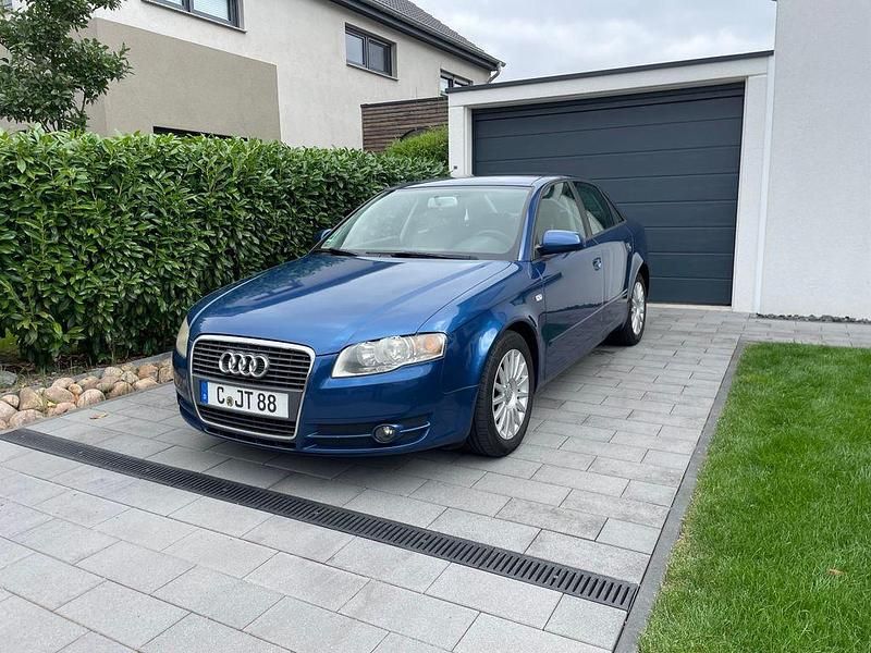Blau Gebraucht 2005 Audi A4 Limousine | 2.800 € (Guter Preis) - Bild 1/4