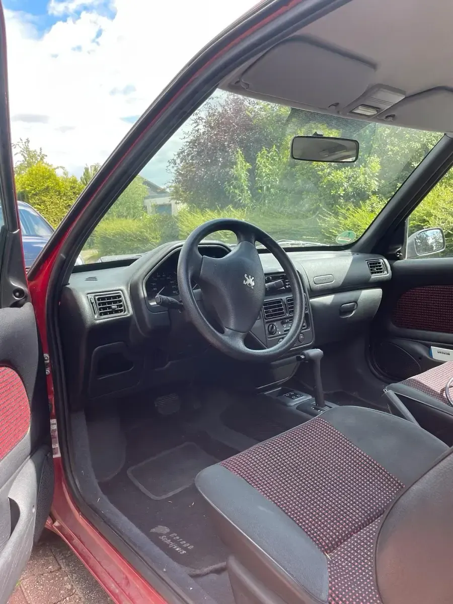 Gebraucht Peugeot 106 75 PS (55 kW) 2002 Rot Kleinwagen
