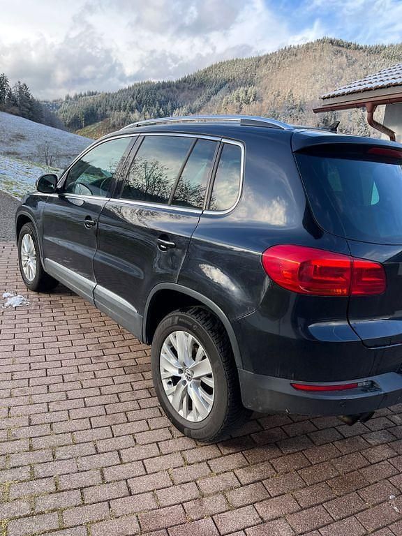 Gebraucht VW Tiguan Sportline 140 PS (102 kW) 2013 Schwarz SUV