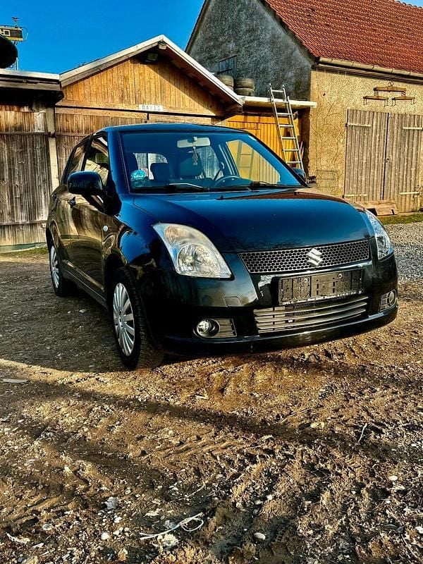 Gebraucht Suzuki Swift 101 PS (74 kW) 2006 Schwarz Kleinwagen