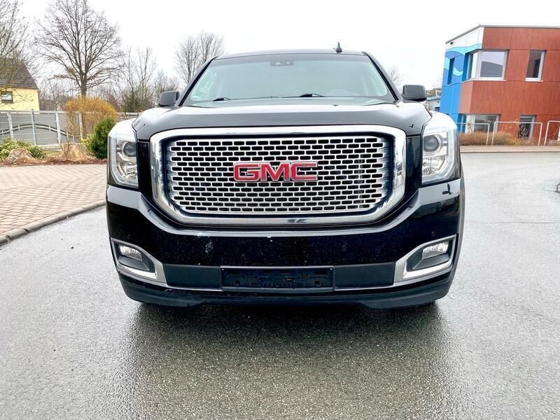 Schwarz Gebraucht 2016 GMC Yukon SUV | 29.500 € - Bild 1/4
