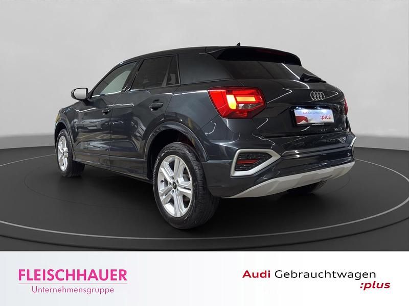 Używany Audi Q2 Advanced 150 KM (110 kW) 2024 Szary SUV