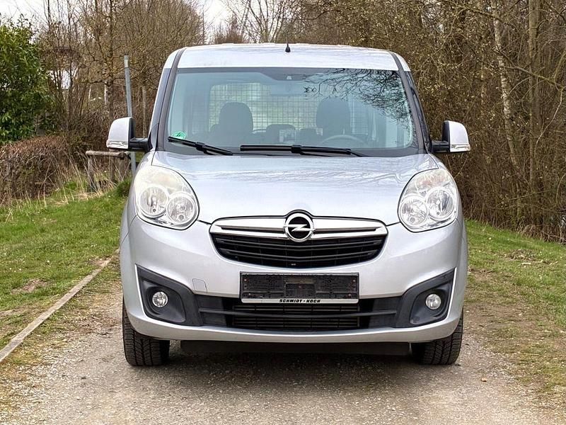 Gebraucht Opel Combo 120 PS (88 kW) 2015 Silber Van / Kleinbus