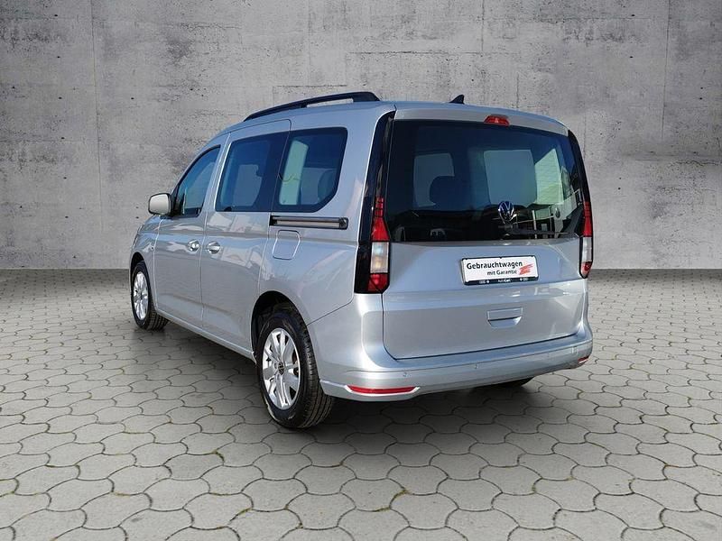 Gebraucht VW Caddy S 102 PS (75 kW) 2022 Reflexsilber metallic Van / Kleinbus