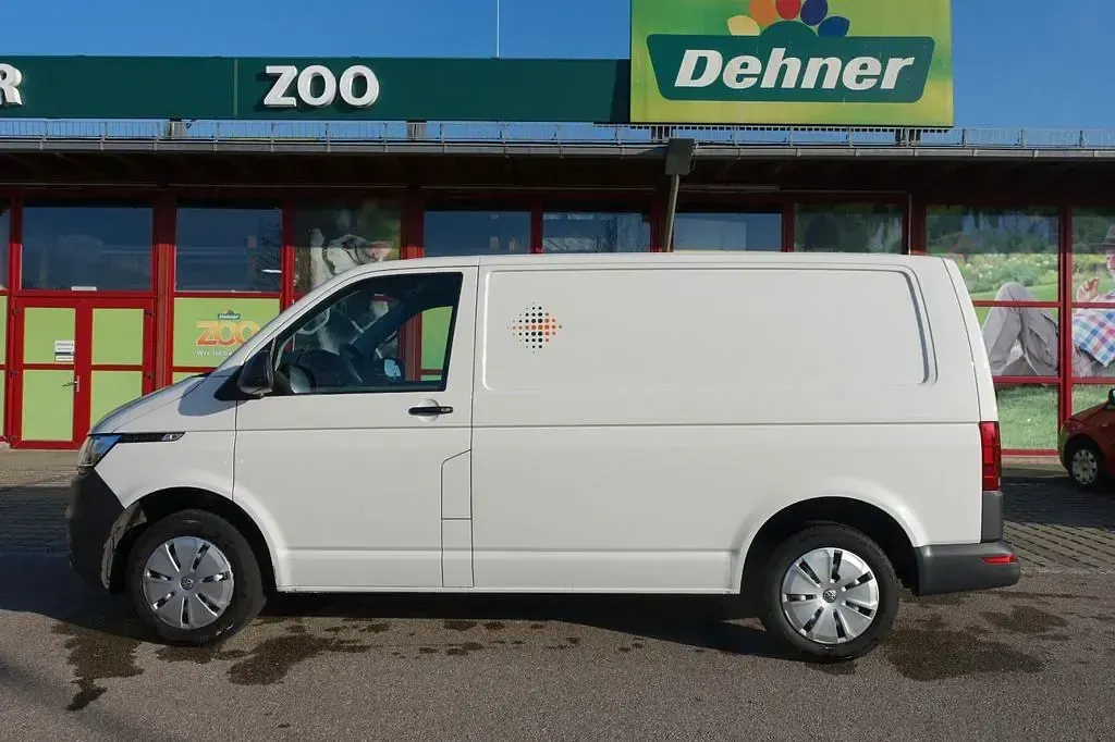 Używany VW Transporter 110 KM (80 kW) 2023 Biały Van
