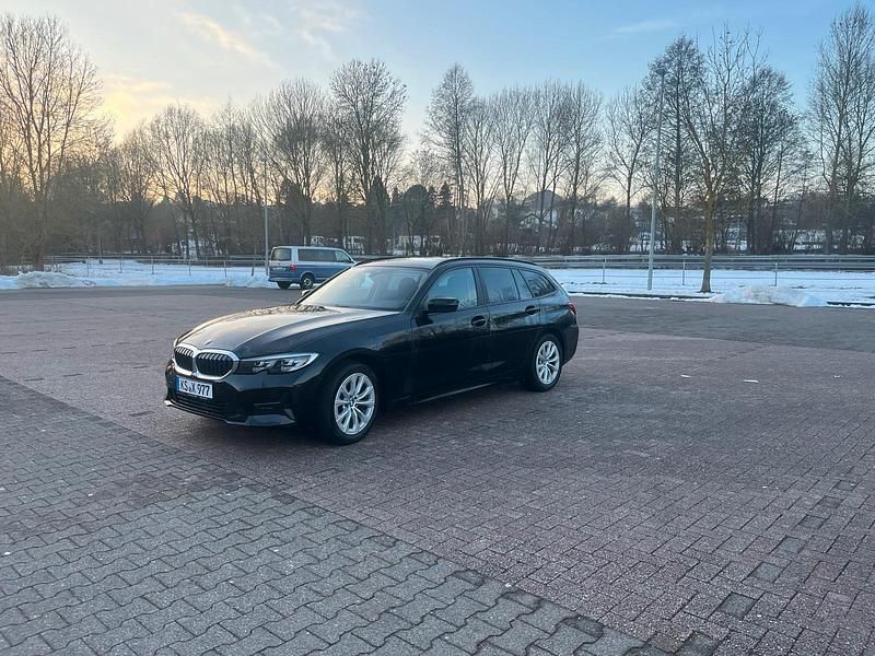 Gebraucht BMW 320 190 PS (139 kW) 2020 Schwarz Kombi