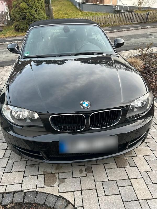 Gebraucht BMW 120 Cabriolet 177 PS (130 kW) 2010 Schwarz Cabrio