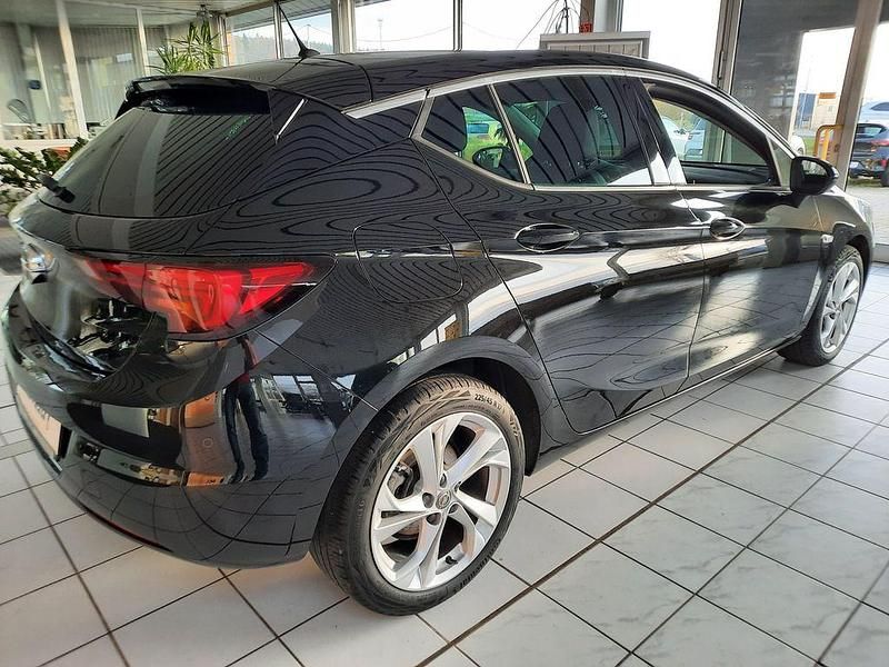 Gebraucht Opel Astra 145 PS (106 kW) 2020 Schwarz Limousine