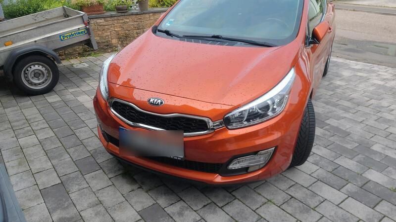 Orange Gebraucht 2013 Kia Ceed Sport Coupé | 4.000 € (Guter Preis) - Bild 1/4