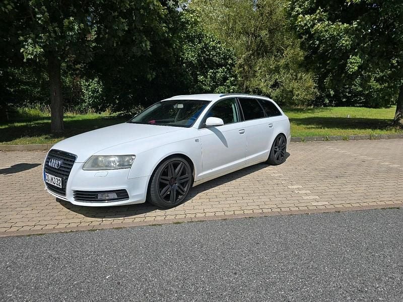 Weiß Gebraucht 2008 Audi A6 Kombi | 3.965 € (Fairer Preis) - Bild 1/4