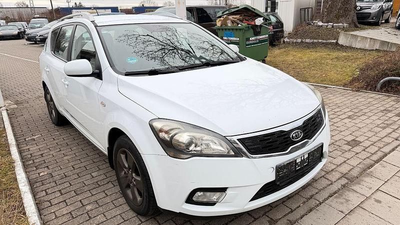 Gebraucht Kia Ceed 116 PS (85 kW) 2012 Weiß Kleinwagen