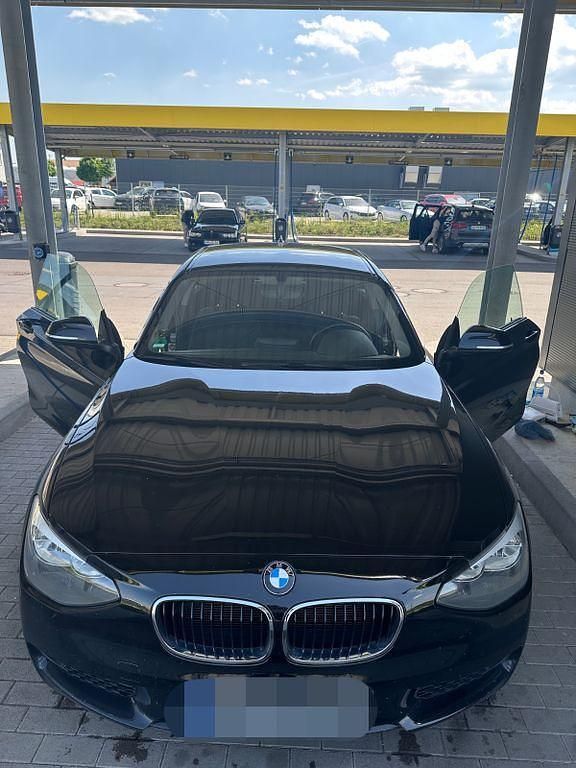 Gebraucht BMW 116 136 PS (100 kW) 2013 Schwarz Kleinwagen