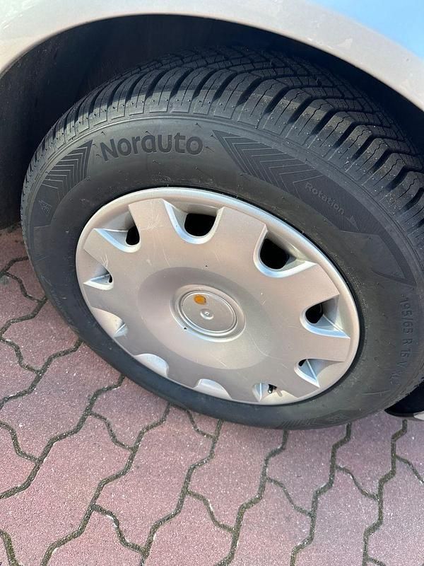 Gebraucht VW Bora 105 PS (77 kW) 2000 Silber Kombi