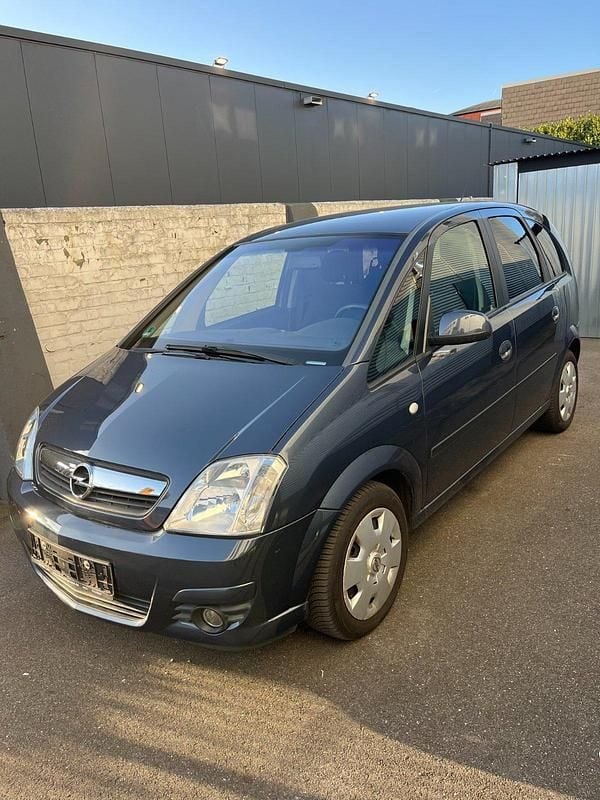 Gebraucht Opel Meriva 105 PS (77 kW) 2006 Silber Van / Kleinbus