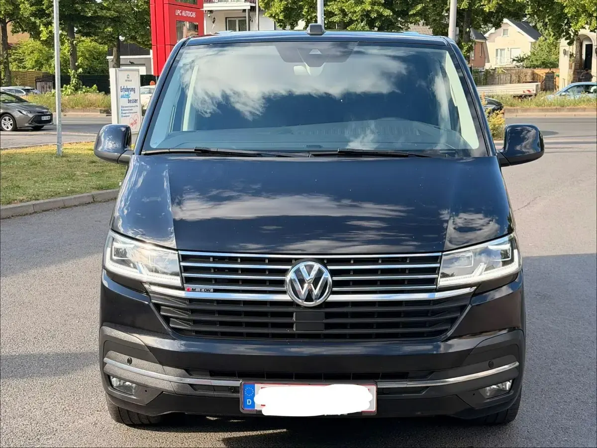 Gebraucht VW Multivan Generation Six 204 PS (150 kW) 2022 Schwarz Van / Kleinbus