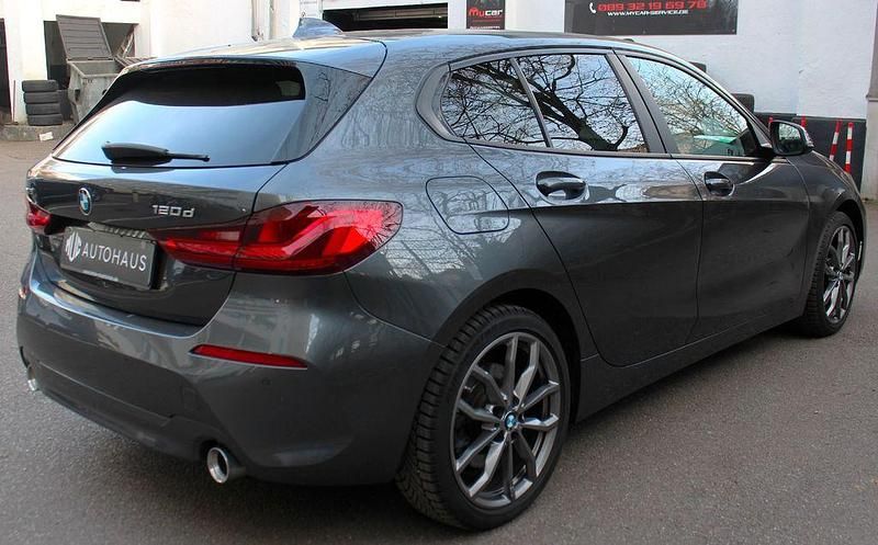 Gebraucht BMW 120 Advantage 190 PS (139 kW) 2020 Grau Kleinwagen