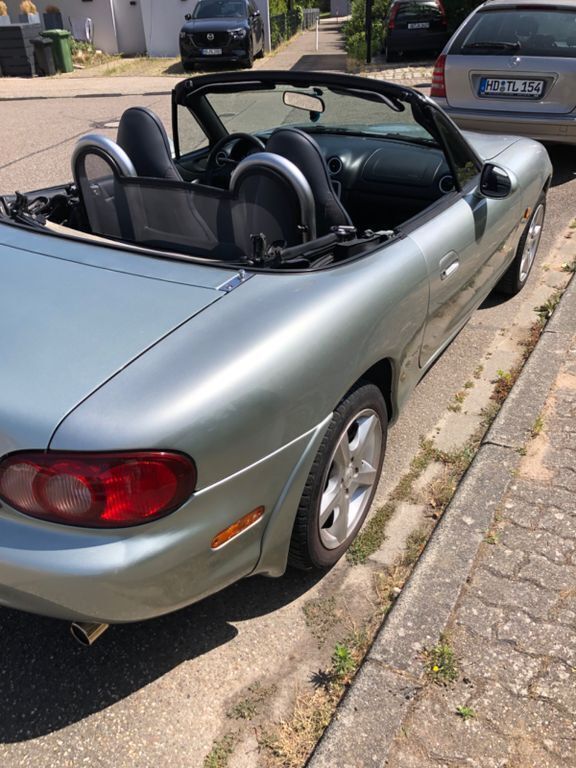 Silber Gebraucht 2002 Mazda MX5 Cabrio | 3.700 € (Superpreis) - Bild 1/4