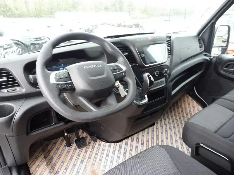 Nowe Iveco Daily 158 KM (116 kW) 2026 Biały Van