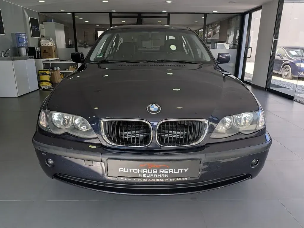 Gebraucht BMW 318 143 PS (105 kW) 2002 Blau Limousine