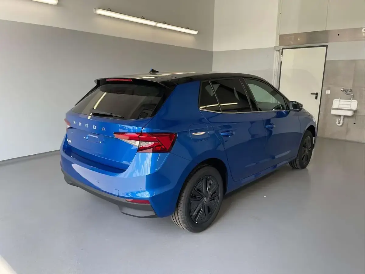 Ny Skoda Fabia Dynamic 116 HK (85 kW) 2025 Blå Hatchback