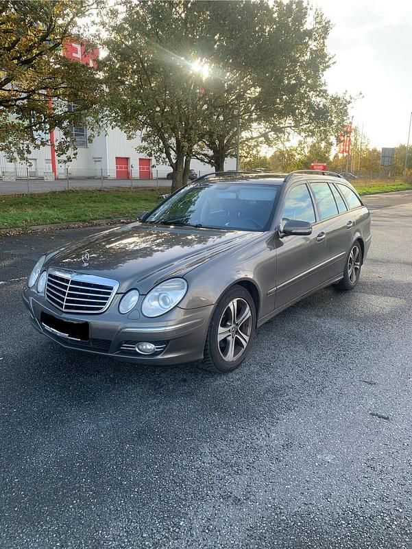 Gold Gebraucht 2007 Mercedes E280 Kombi | 3.599 € (Superpreis) - Bild 1/4