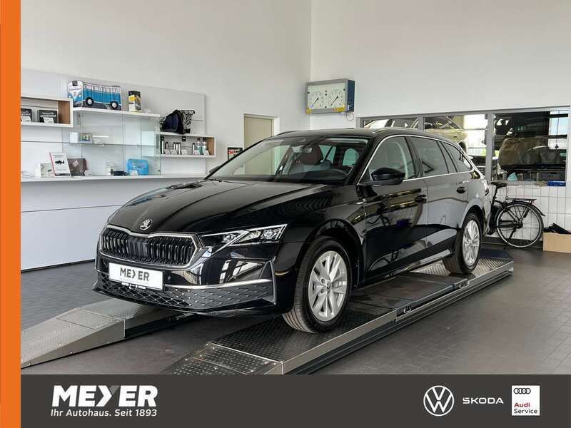 Blackmagic perleffekt Neu 2024 Skoda Octavia Selection Kombi | 34.890 € (Guter Preis) - Bild 1/4