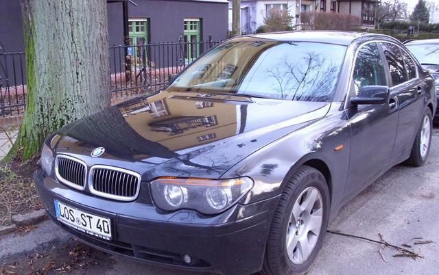 Gebraucht BMW 735 282 PS (207 kW) 2002 Schwarz metallic Limousine