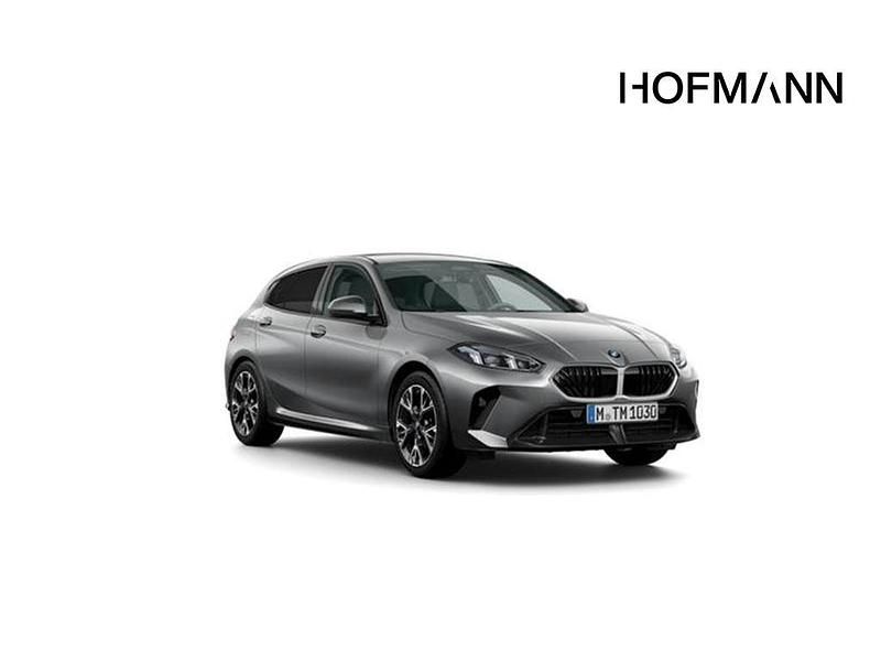 Skyscraper grau metallic Neu 2025 BMW 120 M Sport Kleinwagen | 34.570 € (Guter Preis) - Bild 1/3